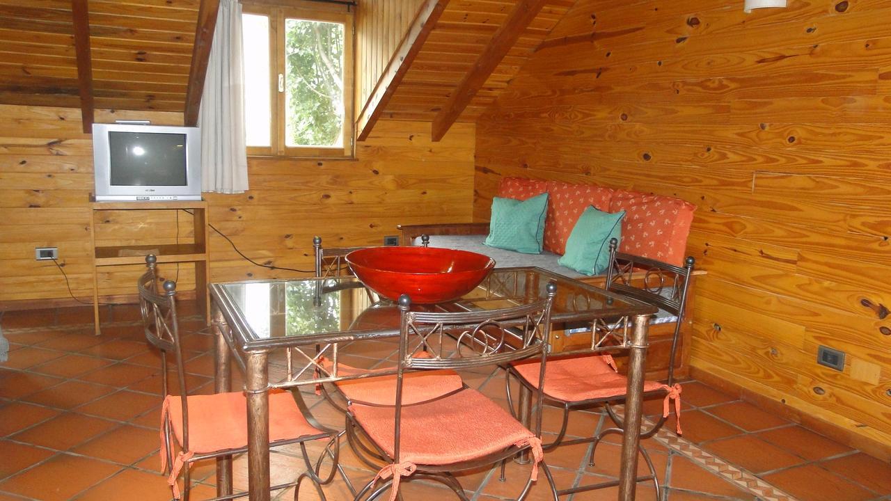 Departamento En Apart Pequena Comarca Appartement San Martín de los Andes Buitenkant foto